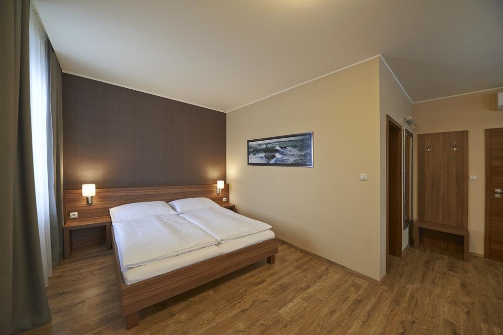 Penzion Club Skalica Ngoại thất bức ảnh
